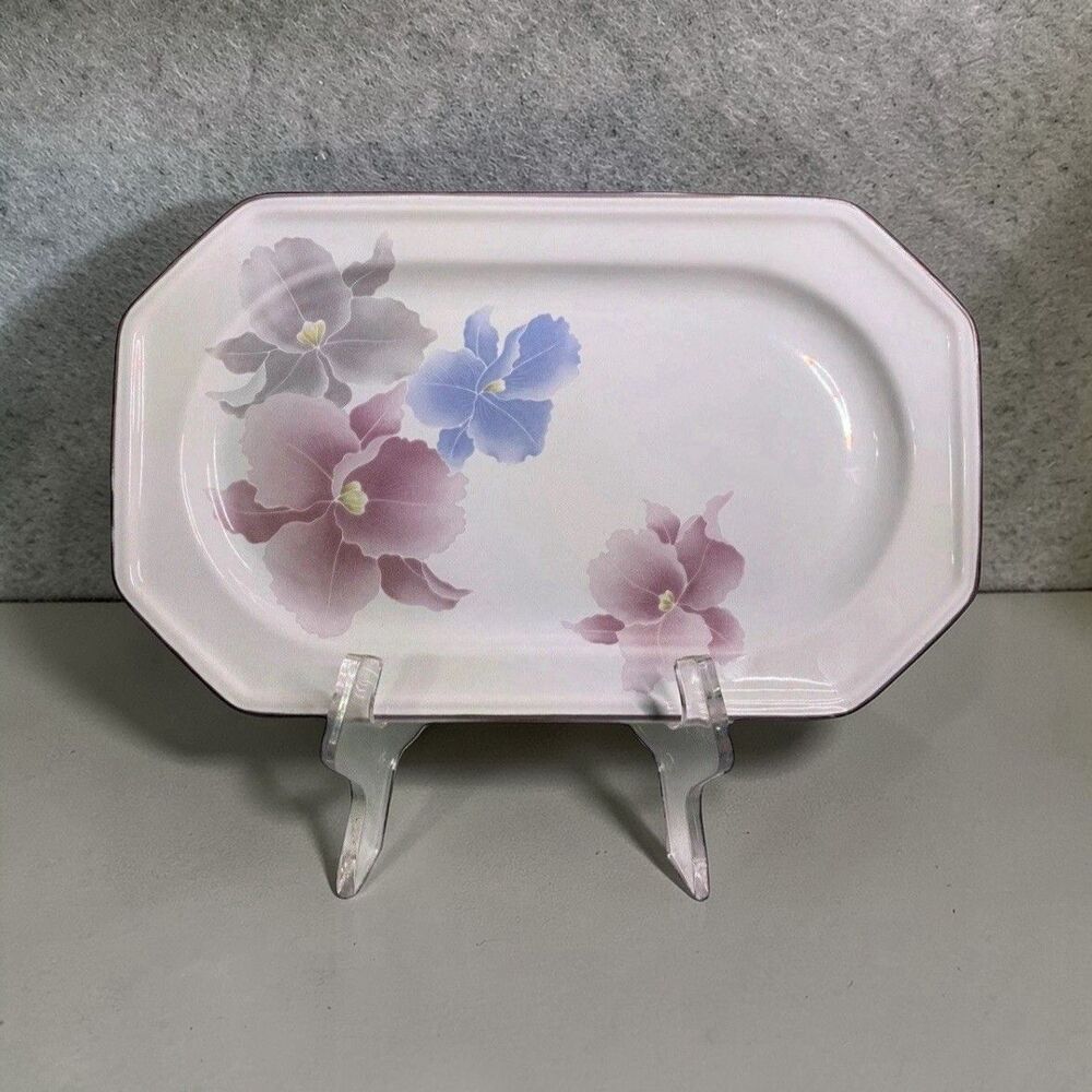 Mikasa Continental Beau Monde F3007 Octagonal Serving Platter 11.5” Orchid Japan